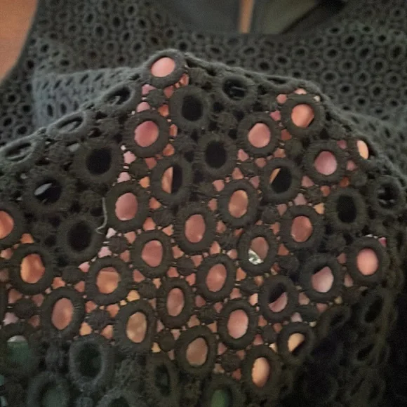 Talbots Crocheted Sleeveless Top - Picture 10 of 11